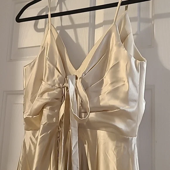 Women's formal cream dress sz 12 - Picture 7 of 8